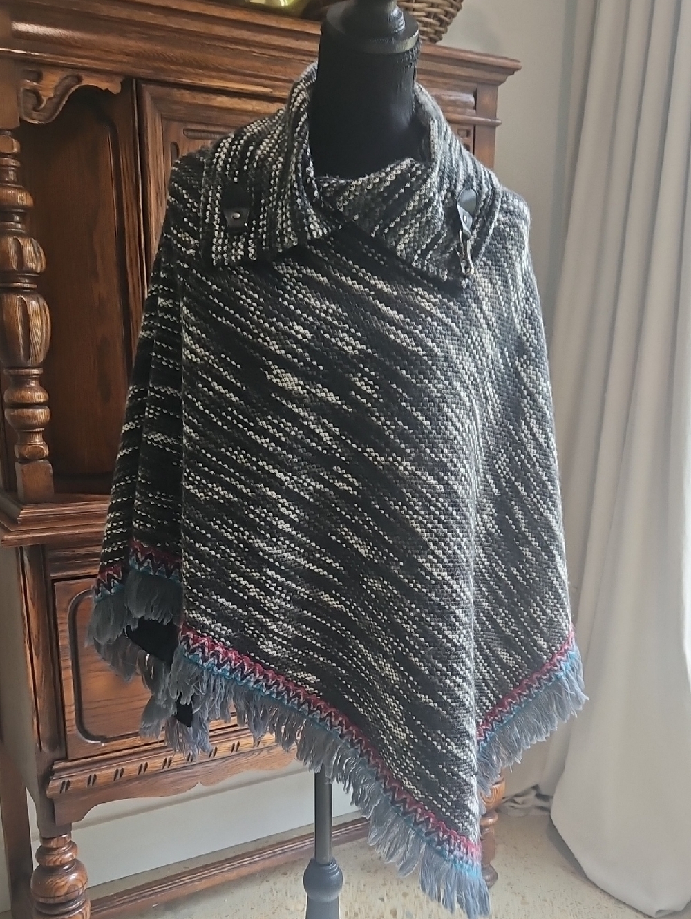 Mad Style One Size Fits All . Fringe Poncho. Dont Go By Sizing Chart In Listing.